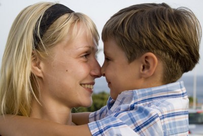 10 Frustrating Things People Say To A Mom Of Only One Child h