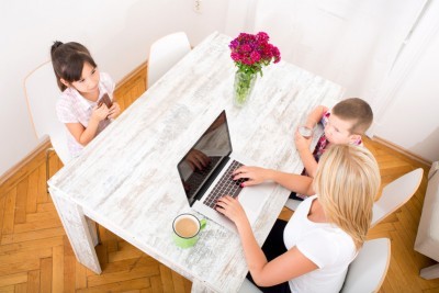 Being A Mommy Blogger h